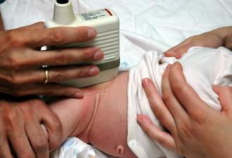 Когда нужна клизма новорожденному, и как ее правильно сделать?